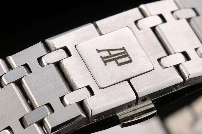 Audemars Piguet Royal Oak Replique Montre 3330-4