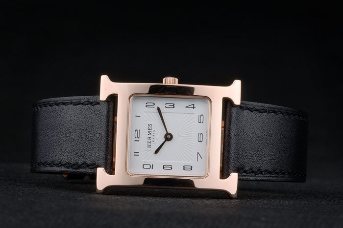 Hermes Heure H Rose lunette en or bracelet en cuir noir cadran blanc 80235-4