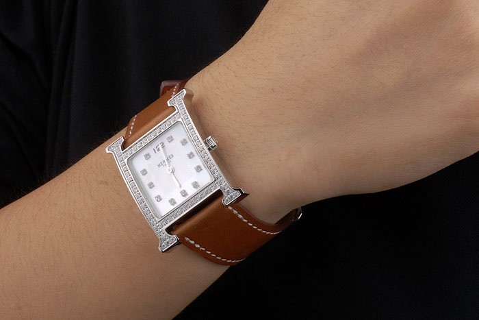 Hermes Heure H en acier inoxydable diamant Encrusted Bezel Tan bracelet en cuir cadran blanc 80232-1