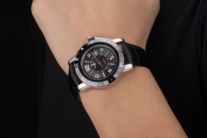 Longines HydroConquest bracelet en cuir noir Noir Tachymeter Céramique Cadran Noir 80225-1