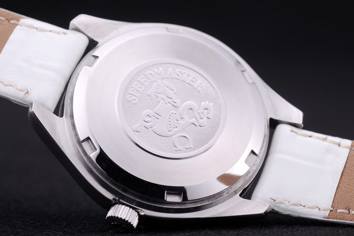 Omega Speedmaster meilleure qualité Replique Montre 4496-6