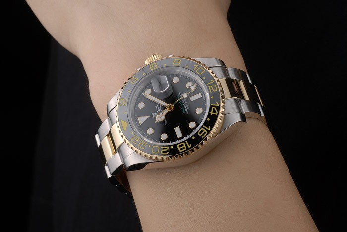 Swiss Rolex GMT Master en or rose Lunette Cadran Noir 80295-2
