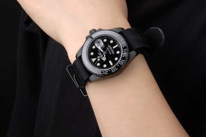 Swiss Rolex GMT Master II Pro-Hunter Black Fabric Strap cadran noir-8
