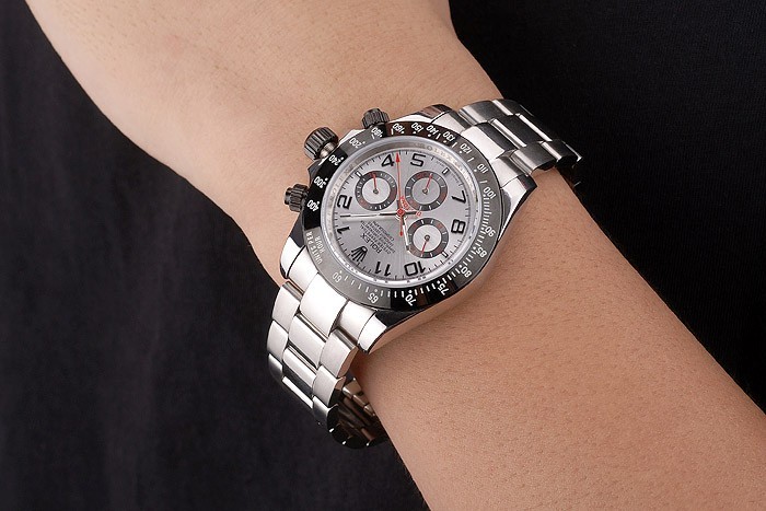 Rolex Daytona en acier inoxydable noir émaillé cadran argenté-1