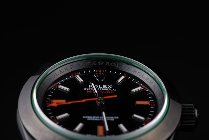 Rolex Milgauss teinté vert Saphire Pro-Hunter cadran noir-3