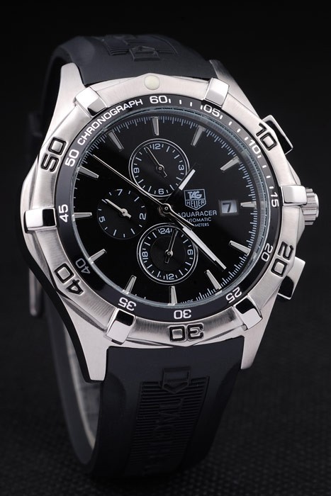 Tag Heuer Aquaracer Tachymeter Bezel cadran noir bracelet en caoutchouc noir-1