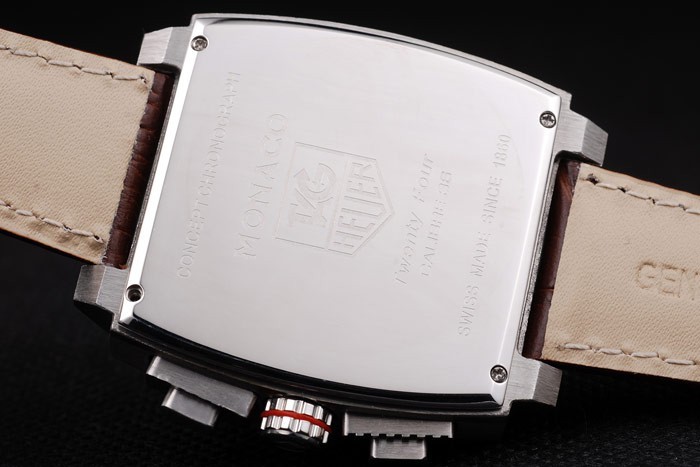 Tag Heuer Monaco en acier inoxydable brossé cas cadran blanc bracelet en cuir brun-5