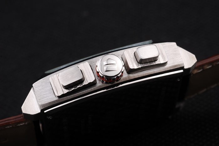 Tag Heuer Monaco en acier inoxydable brossé cas cadran blanc bracelet en cuir brun-8